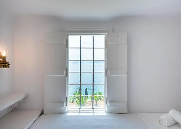 The Wave Whisper By Cypresses * Volos