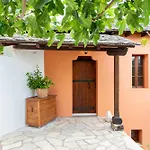 Nyaraló The Wave Whisper By Cypresses *